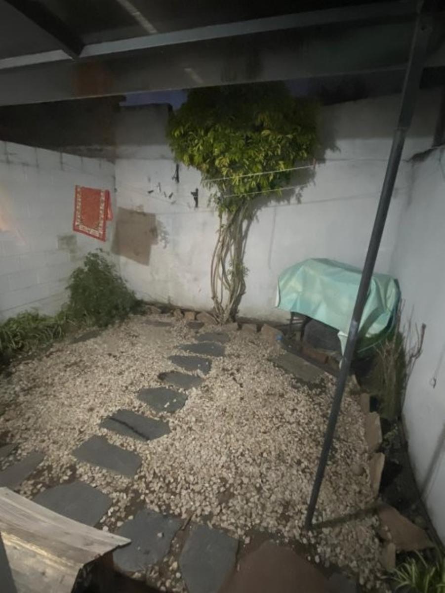 VALENTIN ALSINA 387 · Esteban Echeverría — foto 13