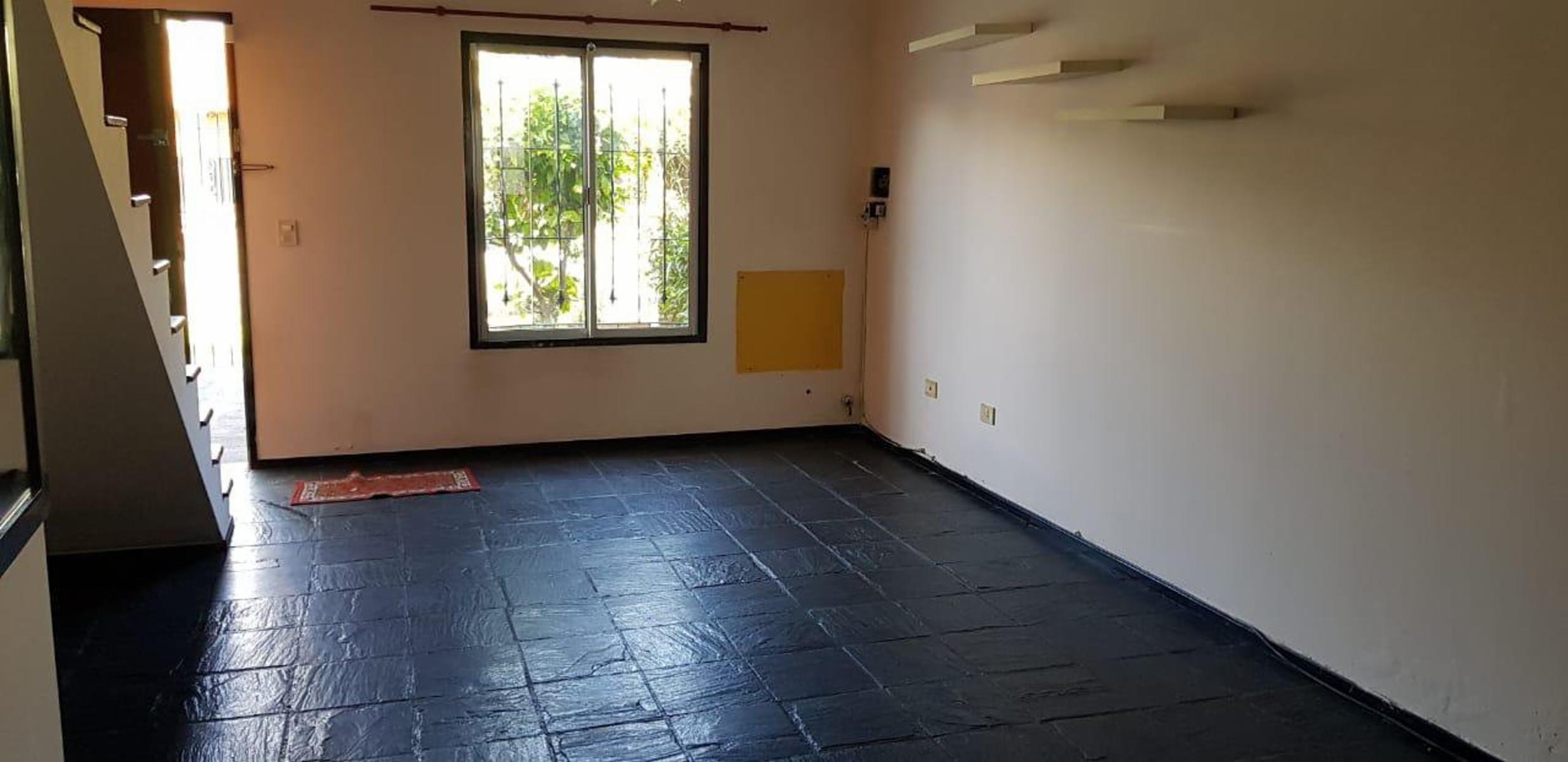 VALENTIN ALSINA 387 · Esteban Echeverría — foto 4