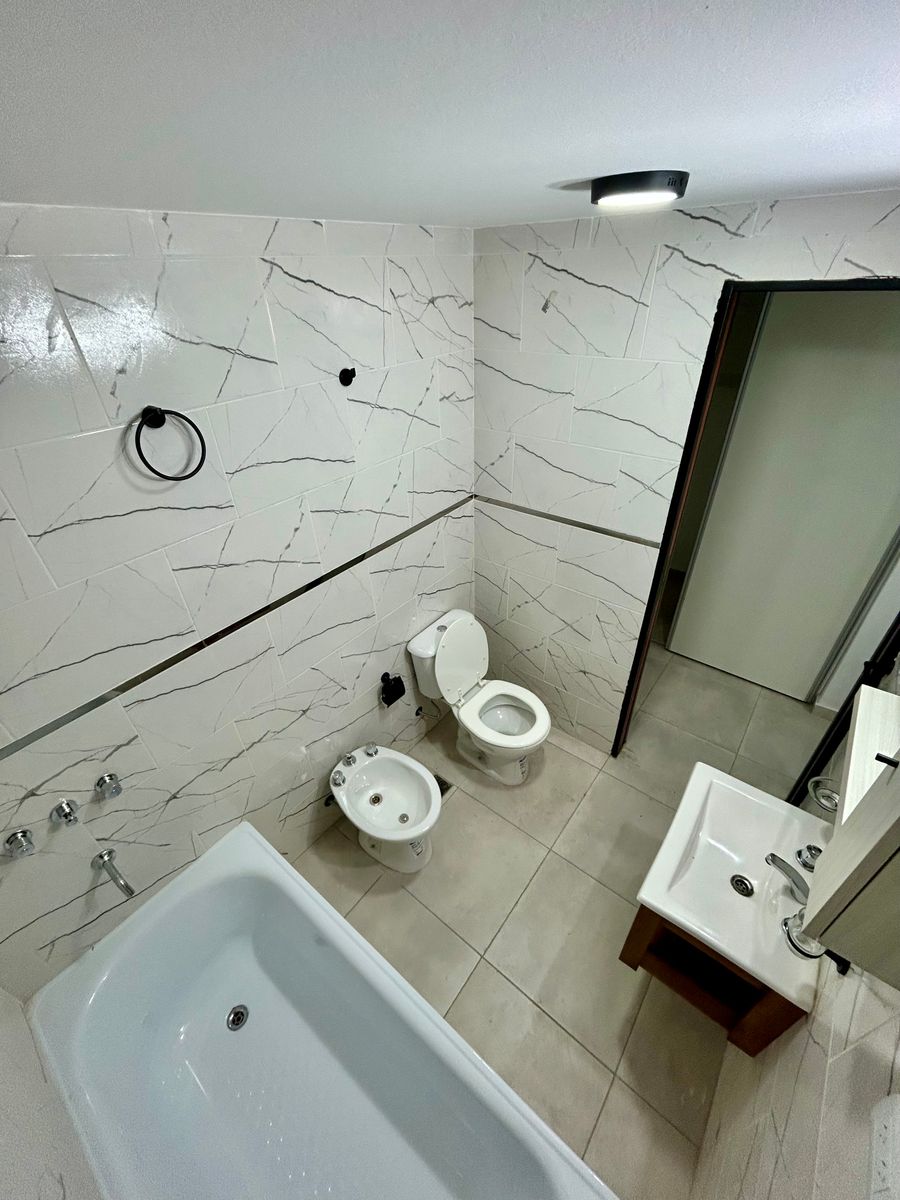 Bartolome Mitre 35 · Morón — foto 8