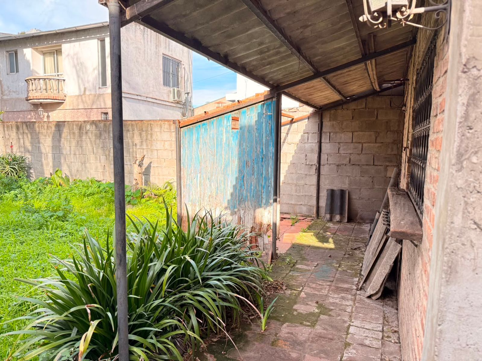 OYUELA 1838 · Lanús — foto 26