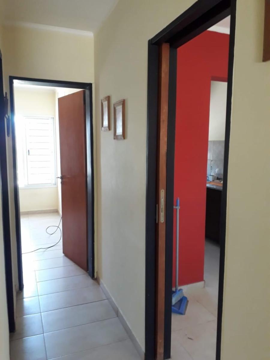 SE VENDE CASA DE 2 DORMITORIOS CON COCHERA - Miguel David y Garrigo. · Paraná — foto 4