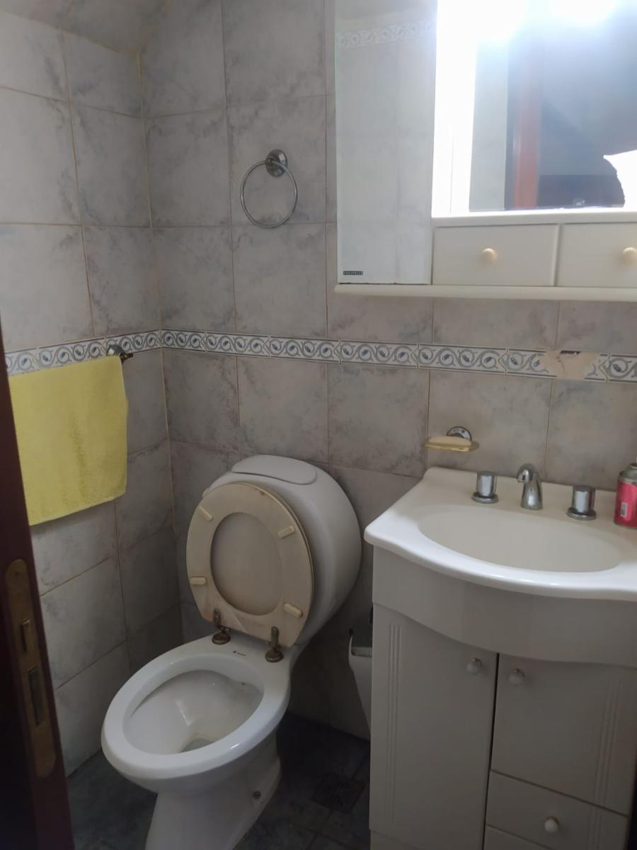 Antonio Rivero 208 · Morón — foto 11