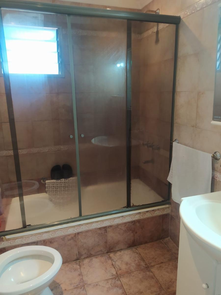 Antonio Rivero 208 · Morón — foto 10