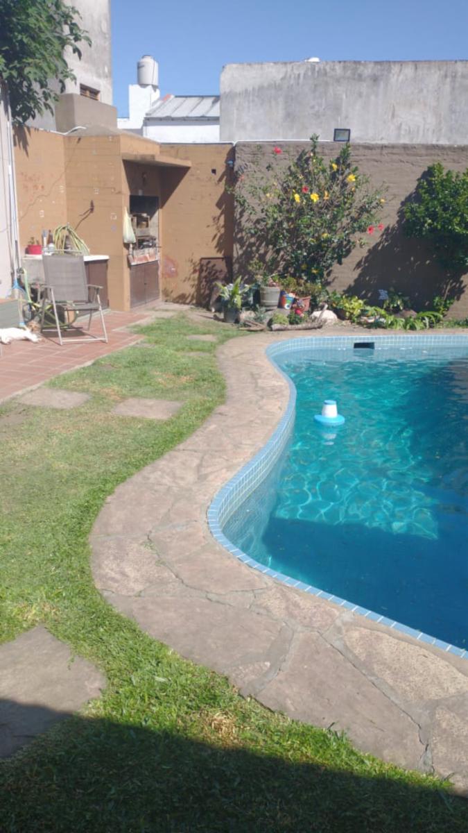 MONTES 89 · Morón — foto 5
