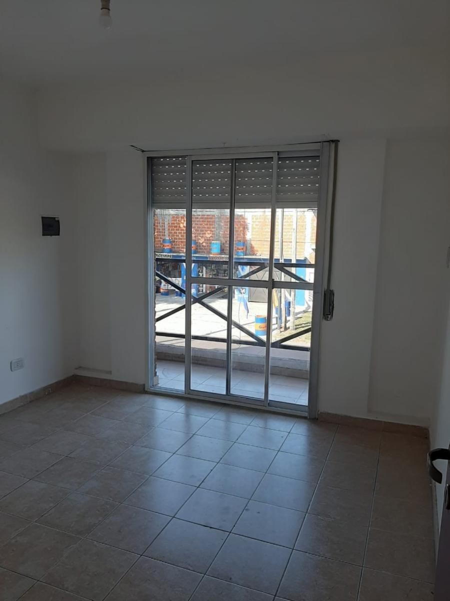 DEPARTAMENTO PARA 2 PESRONAS EN CALZADA