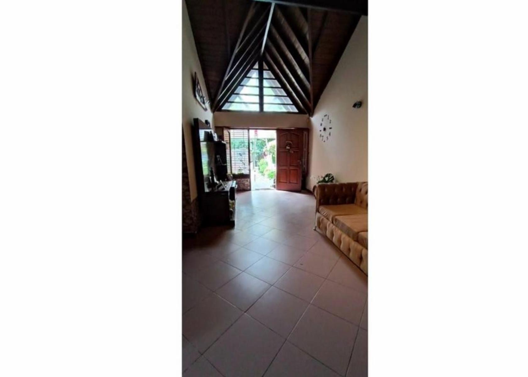 VENDO CHALET 4 AMB (CAISAMAR) TOMA PERMUTA · General Pueyrredon — foto 6