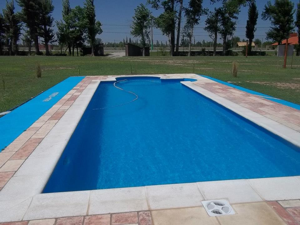 Complejo de Cabañas. Excelente estado · Junín — foto 13