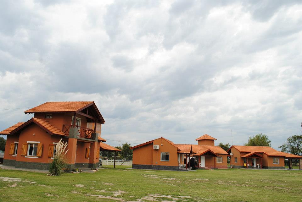 Complejo de Cabañas. Excelente estado · Junín — foto 5