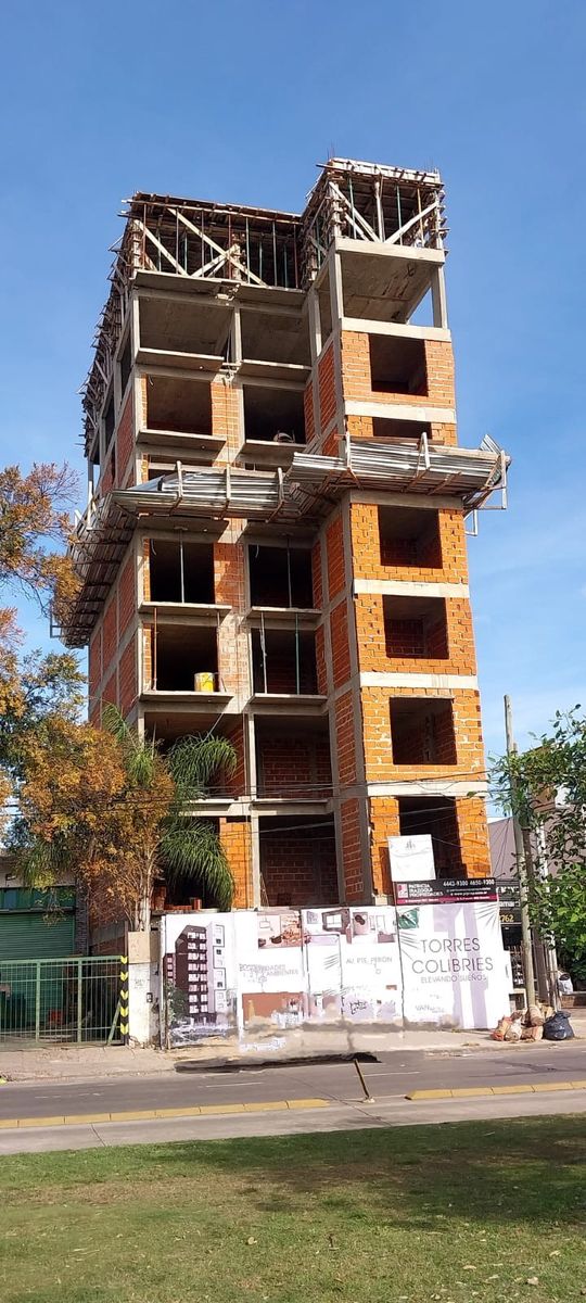 PRESIDENTE J. D.  PERON 2800 · Morón — foto 10