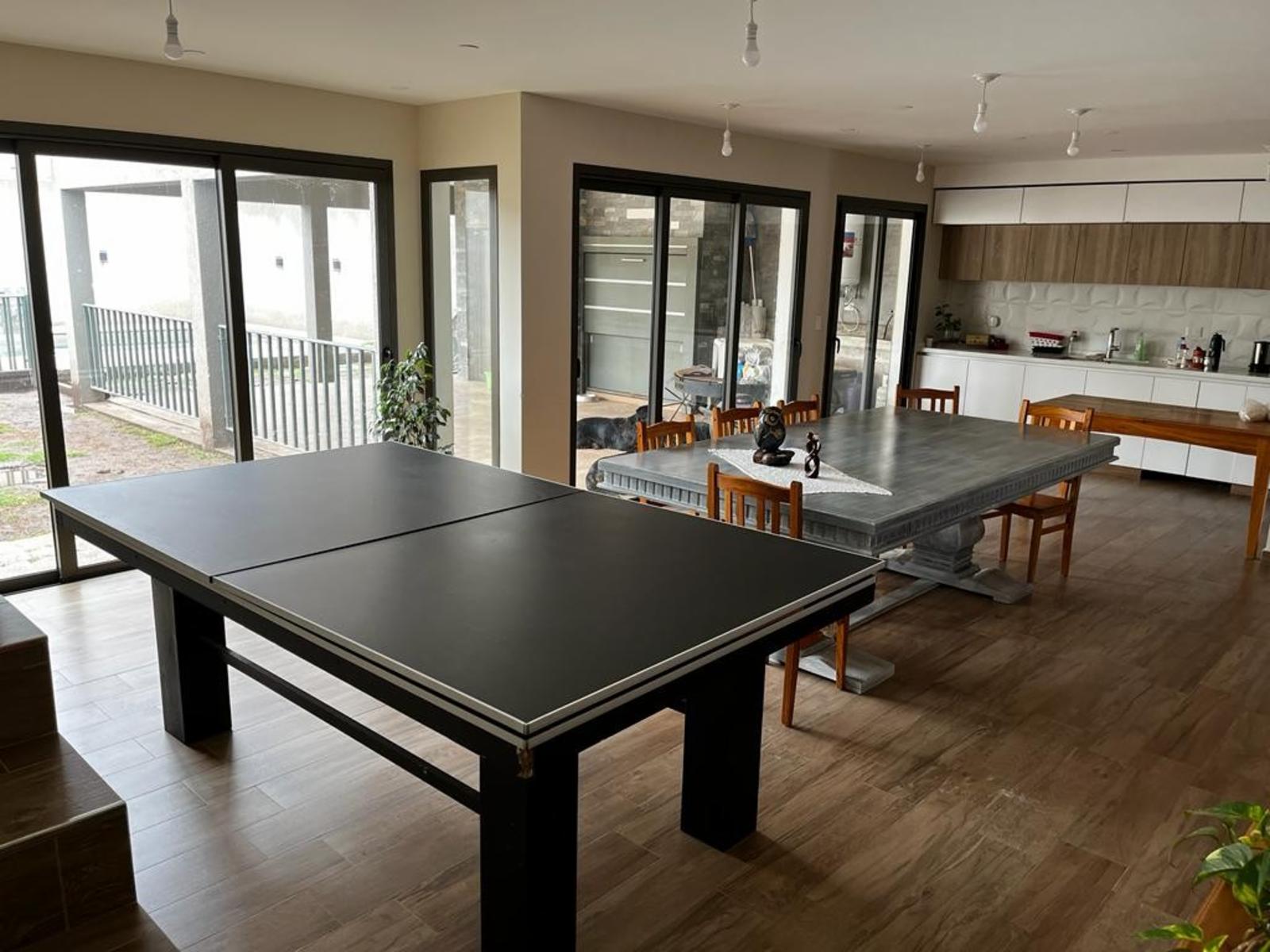 CASA EN VENTA BARRIO BANDA NORTE