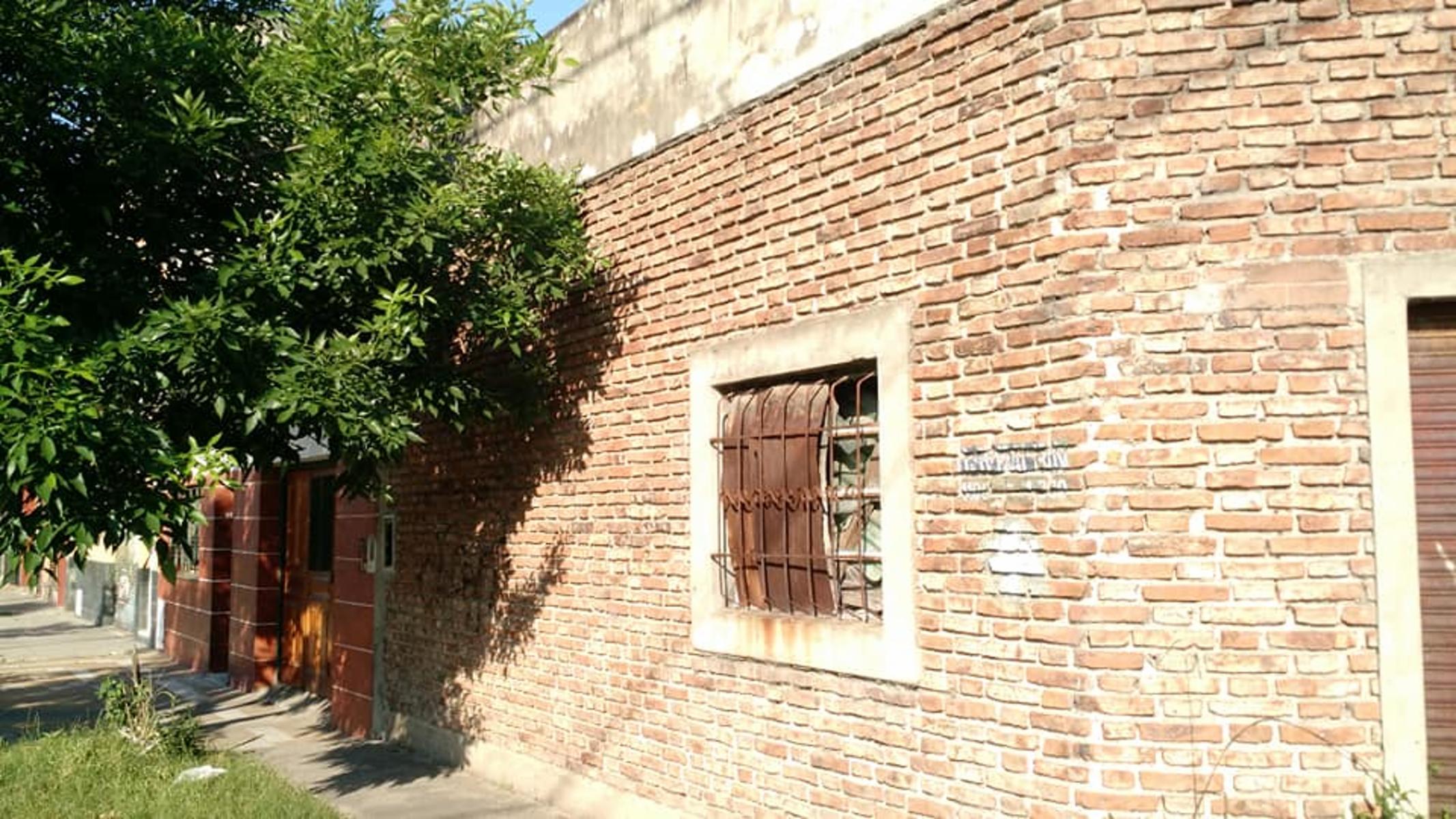 DOCTOR BALBIN 1100 · Lanús — foto 13