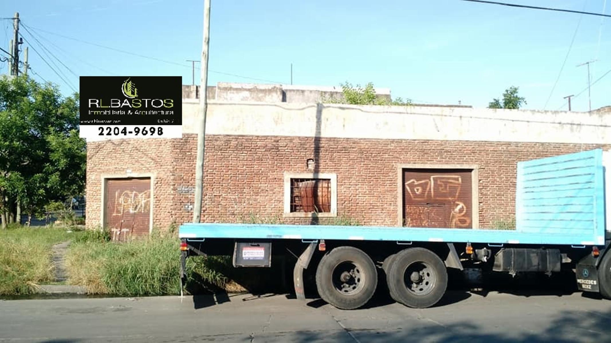 DOCTOR BALBIN 1100 · Lanús — foto 15