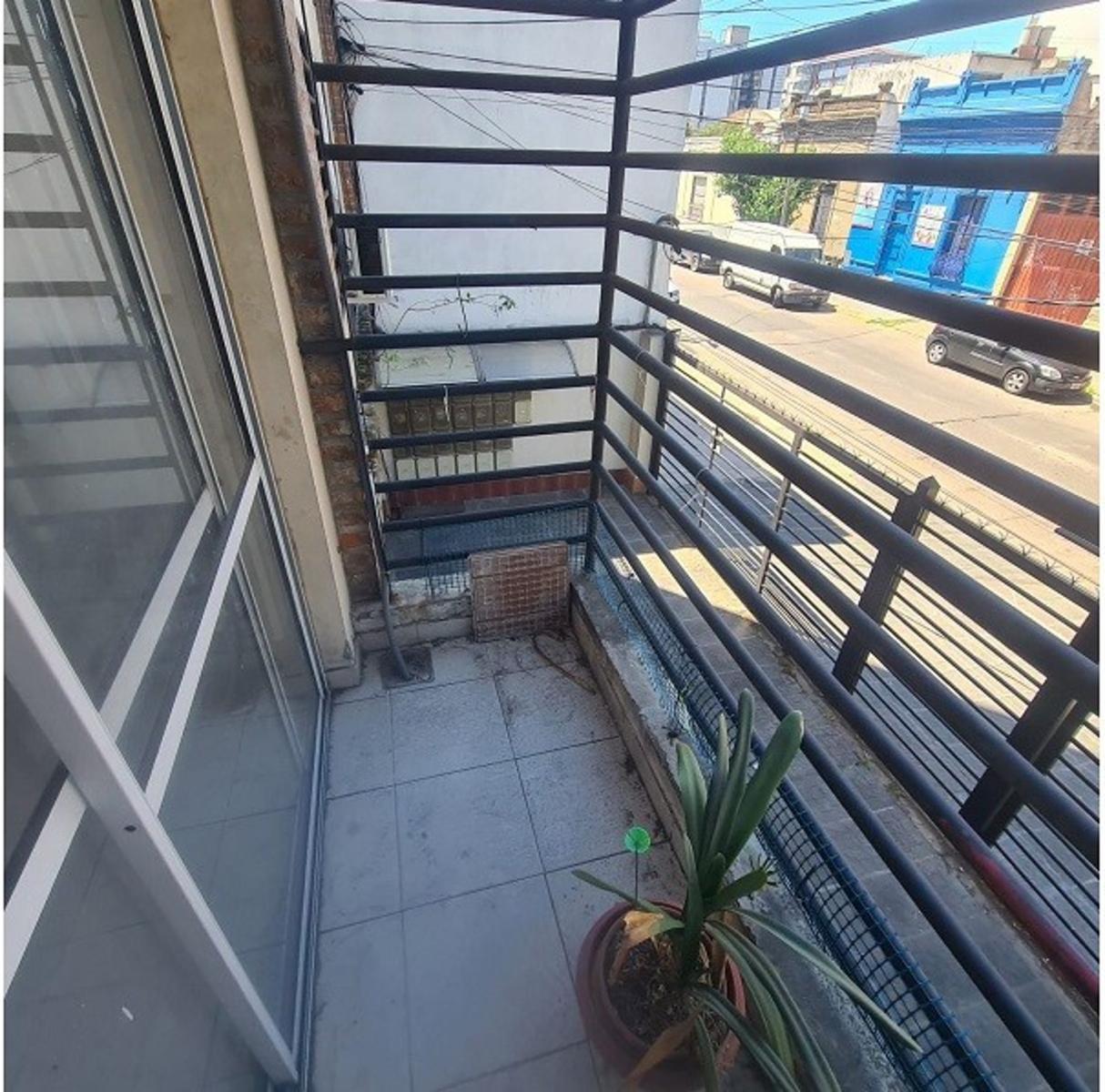 Além 1047 · Morón — foto 7