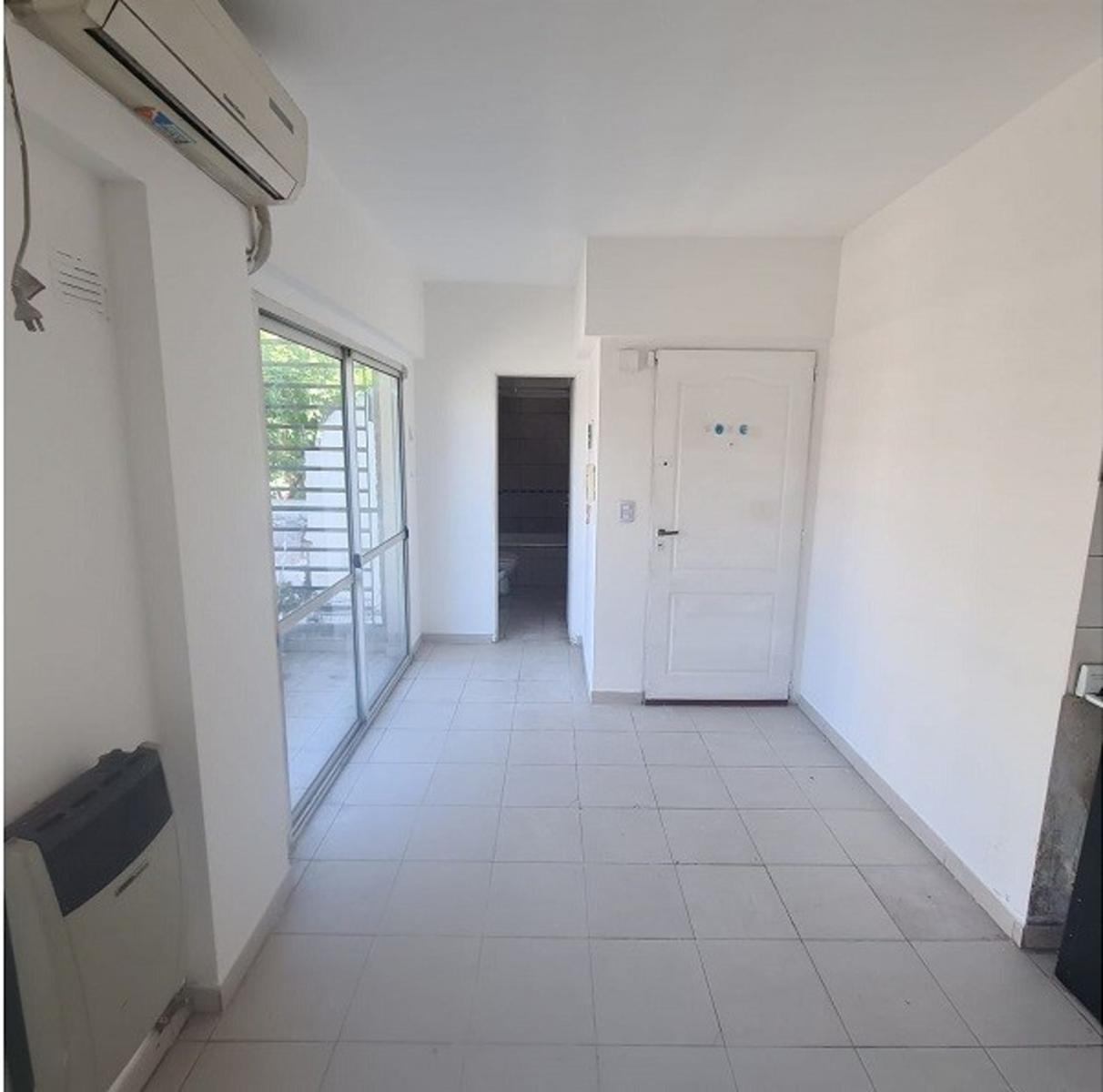 Além 1047 · Morón — foto 8