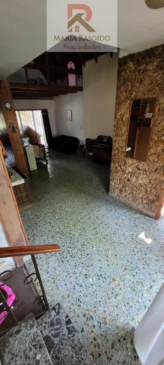 Calle Machado · Morón — foto 20
