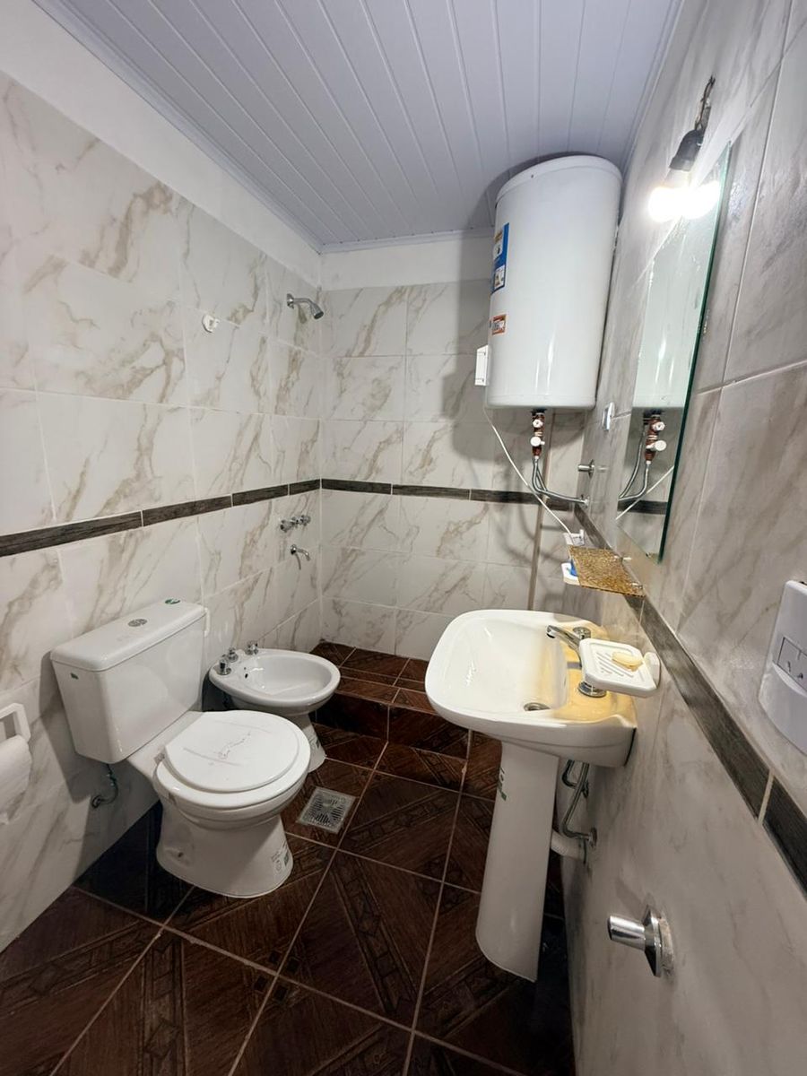 MAESTRA GONZALEZ DE HERCHT 1036 · Hurlingham — foto 11