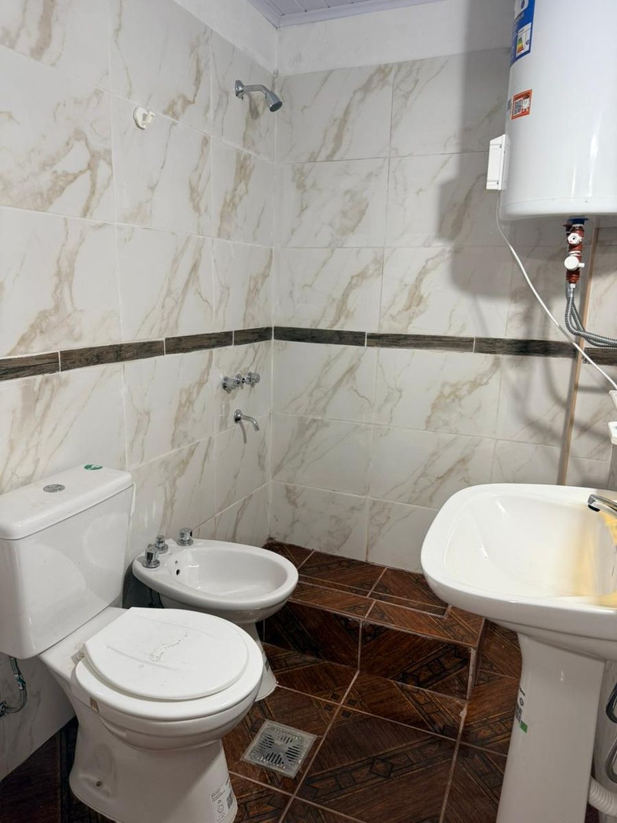 MAESTRA GONZALEZ DE HERCHT 1036 · Hurlingham — foto 12