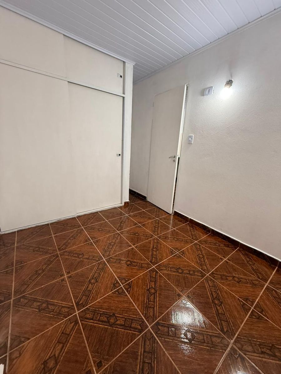 MAESTRA GONZALEZ DE HERCHT 1036 · Hurlingham — foto 9
