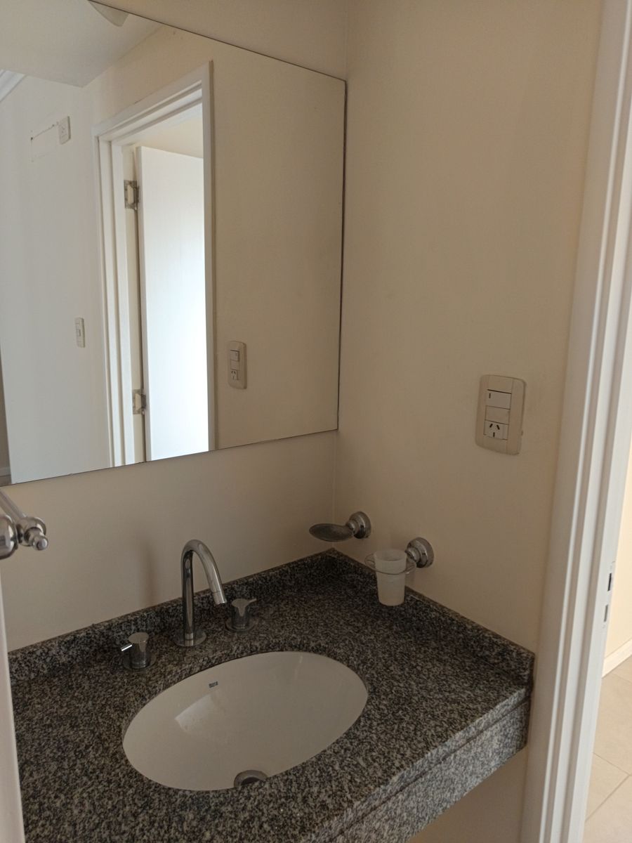Hpólito Irigoyen 2669 Piso 11 · La Capital — foto 11