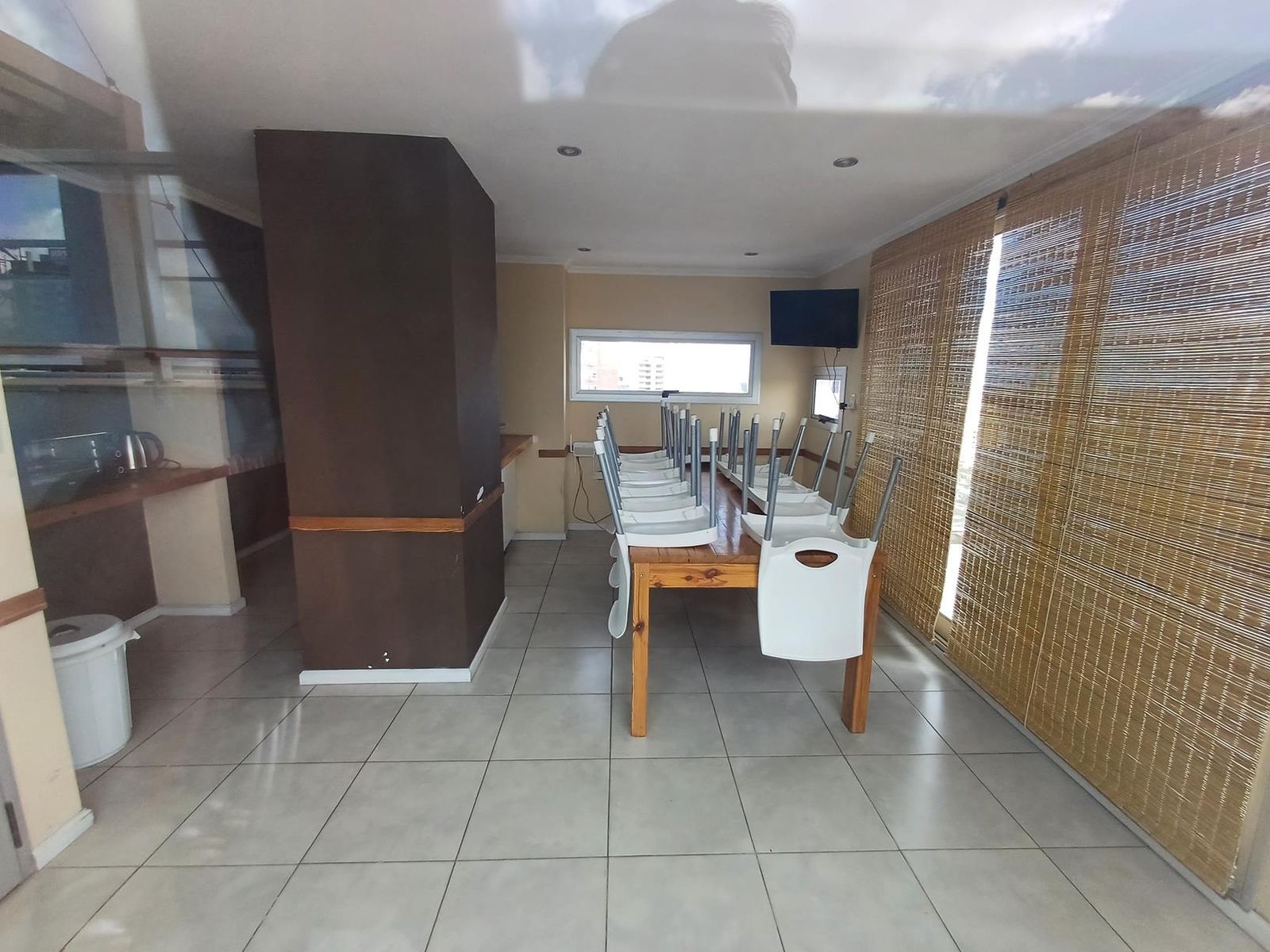 Hpólito Irigoyen 2669 Piso 11 · La Capital — foto 19