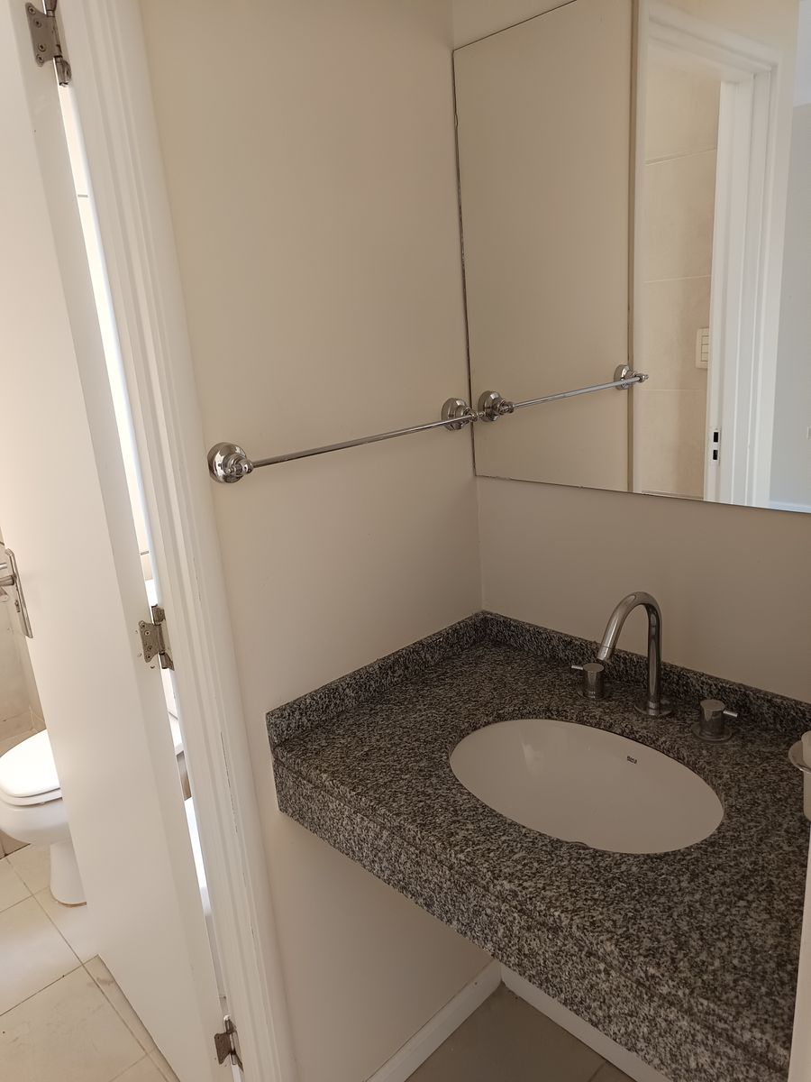 Hpólito Irigoyen 2669 Piso 11 · La Capital — foto 8