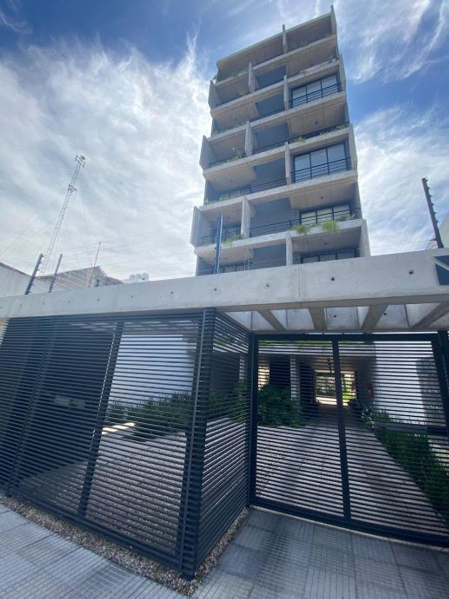 DEPARTAMENTO 3 AMBIENTES A ESTRENAR EN VENTA - MORON