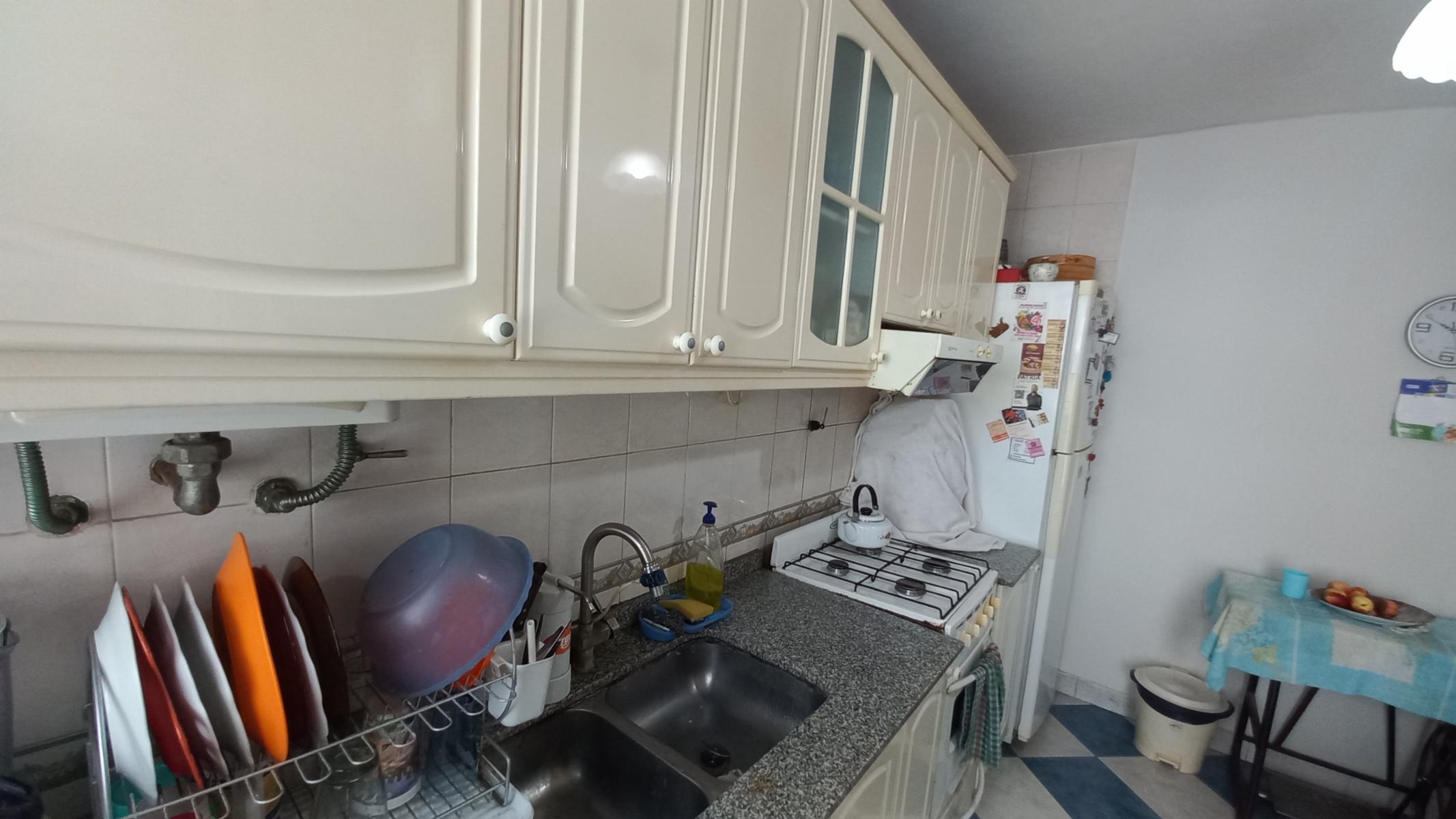 GAEBELER 2274 · Lanús — foto 9