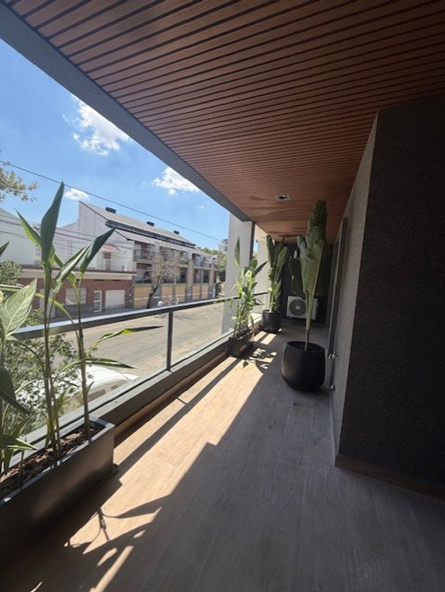 PATRON 5750 · Villa Luro — foto 3