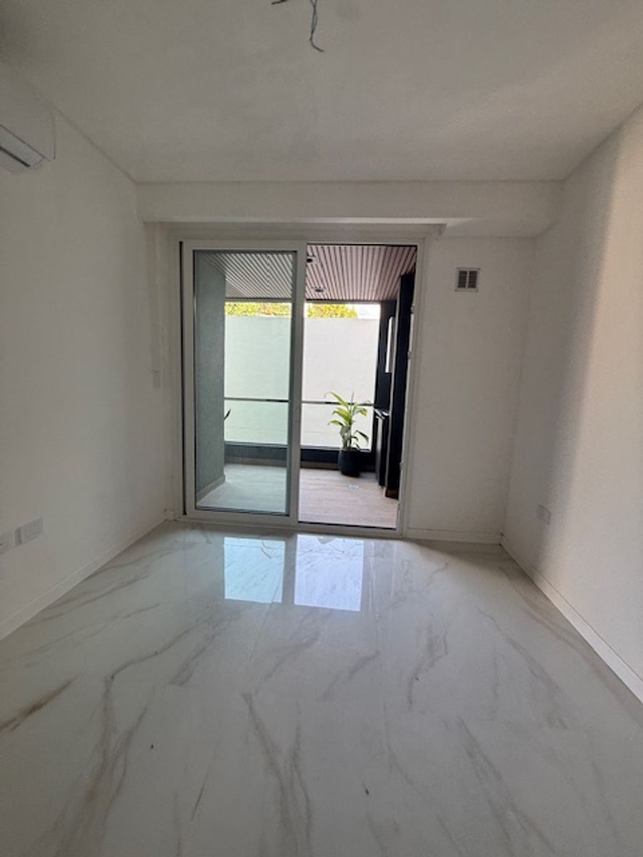 PATRON 5750 · Villa Luro — foto 6