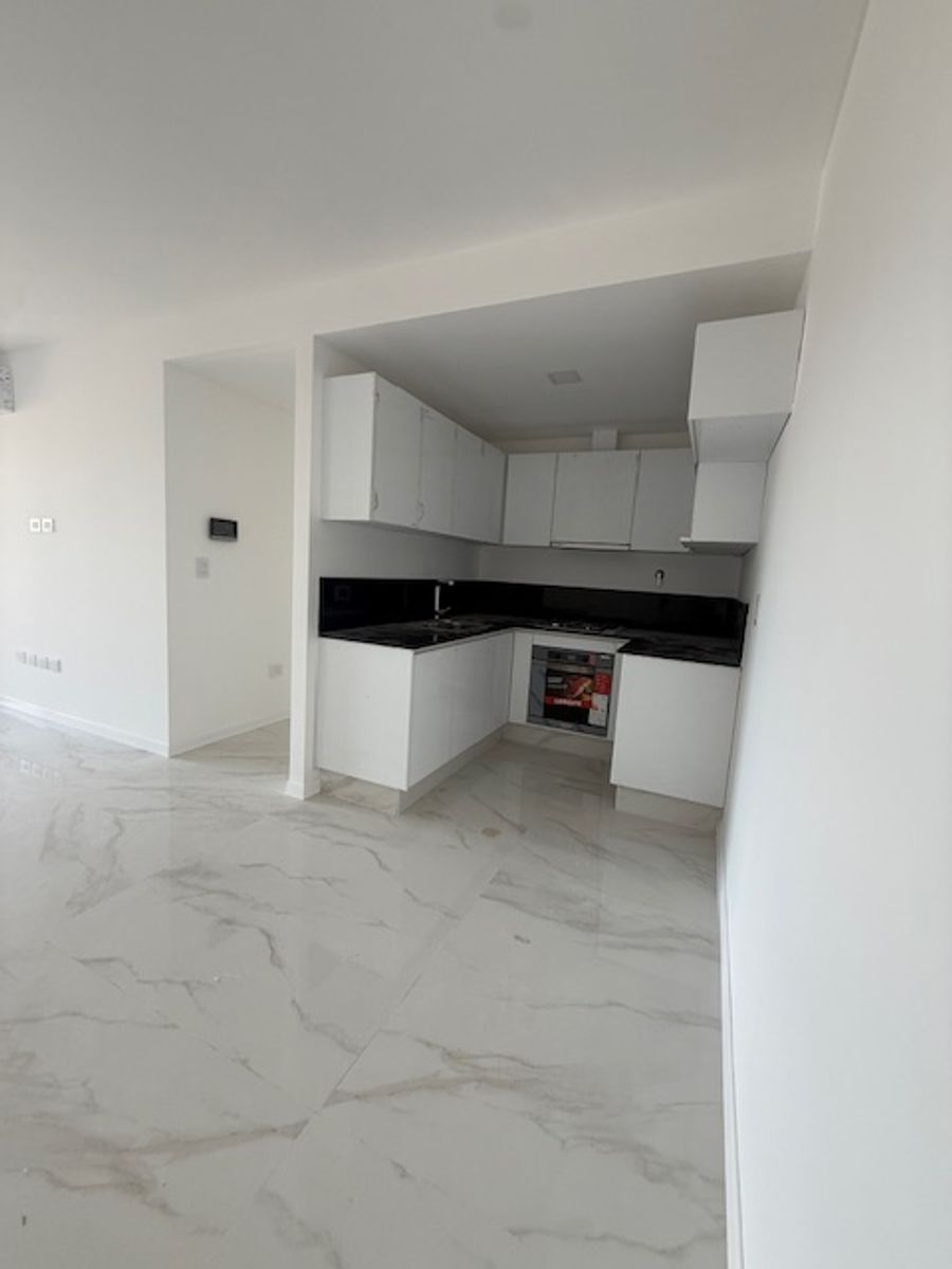 PATRON 5750 · Villa Luro — foto 9
