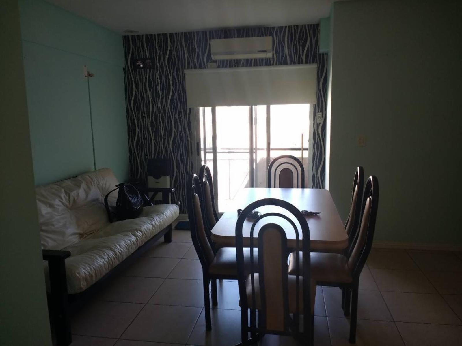 Colon 300 Moron - Departamento de dos ambientes en venta