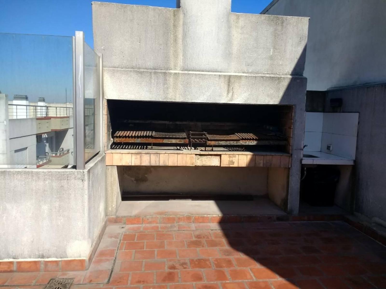 Colon 300 · Morón — foto 8
