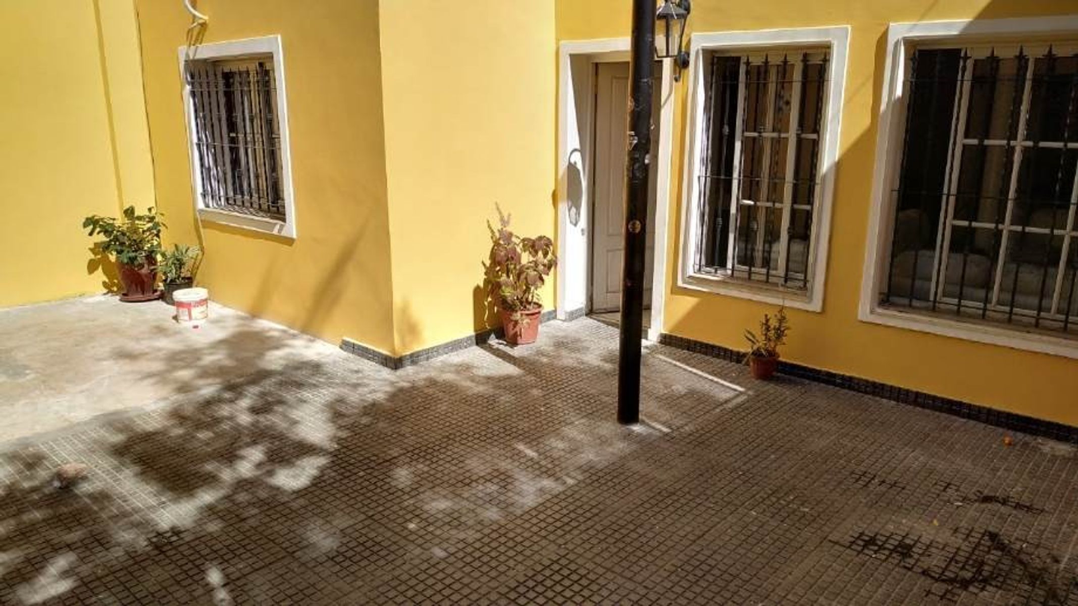 Pringles 1800 · Lanús — foto 3