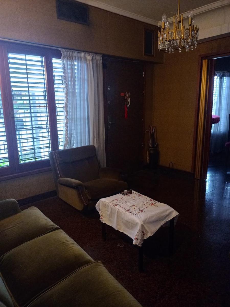 directorio 600 · Morón — foto 3