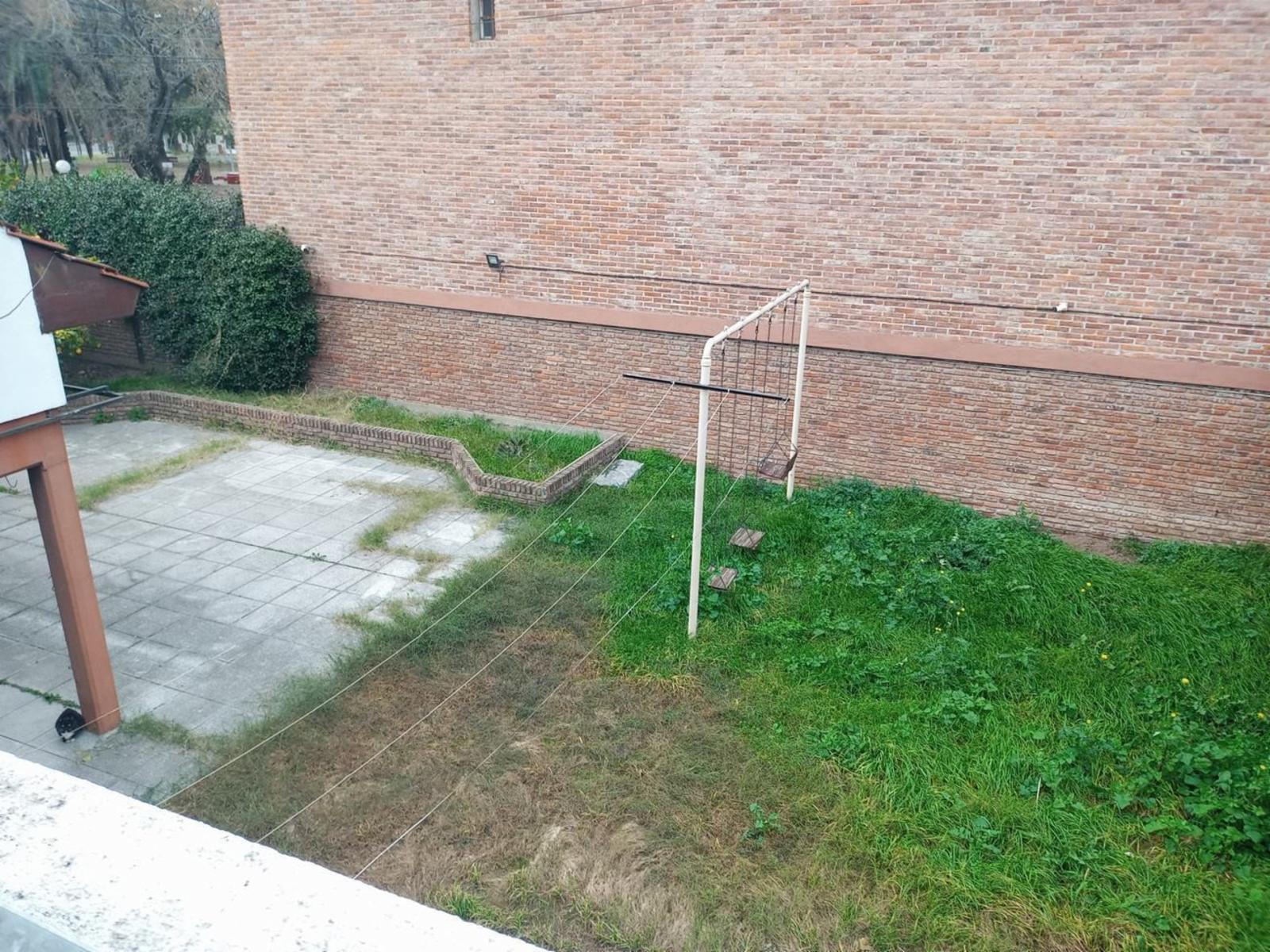 directorio 600 · Morón — foto 22