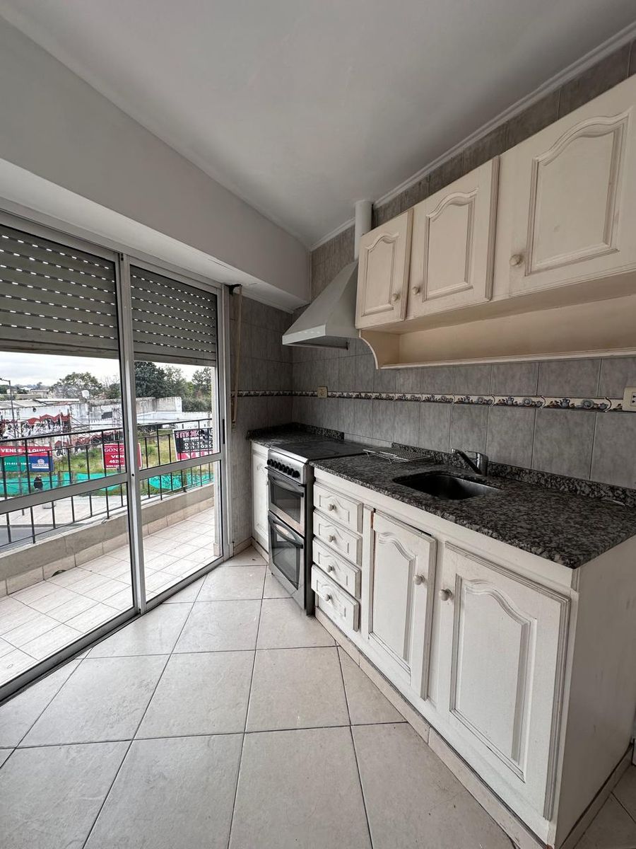 LA PATRIA 3004 · Hurlingham — foto 4
