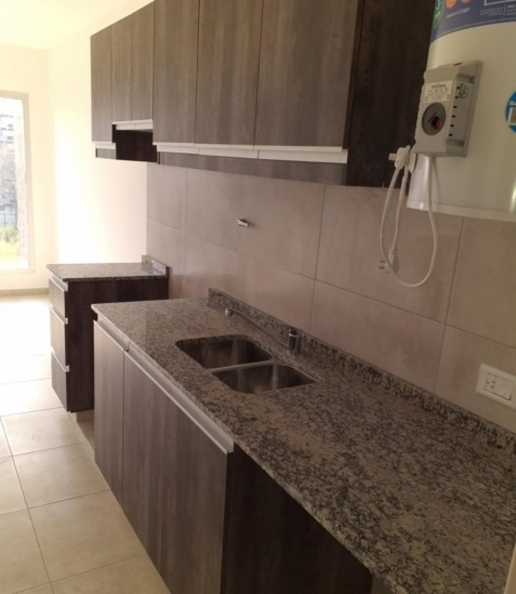 Garcia Silva 1400 · Morón — foto 9