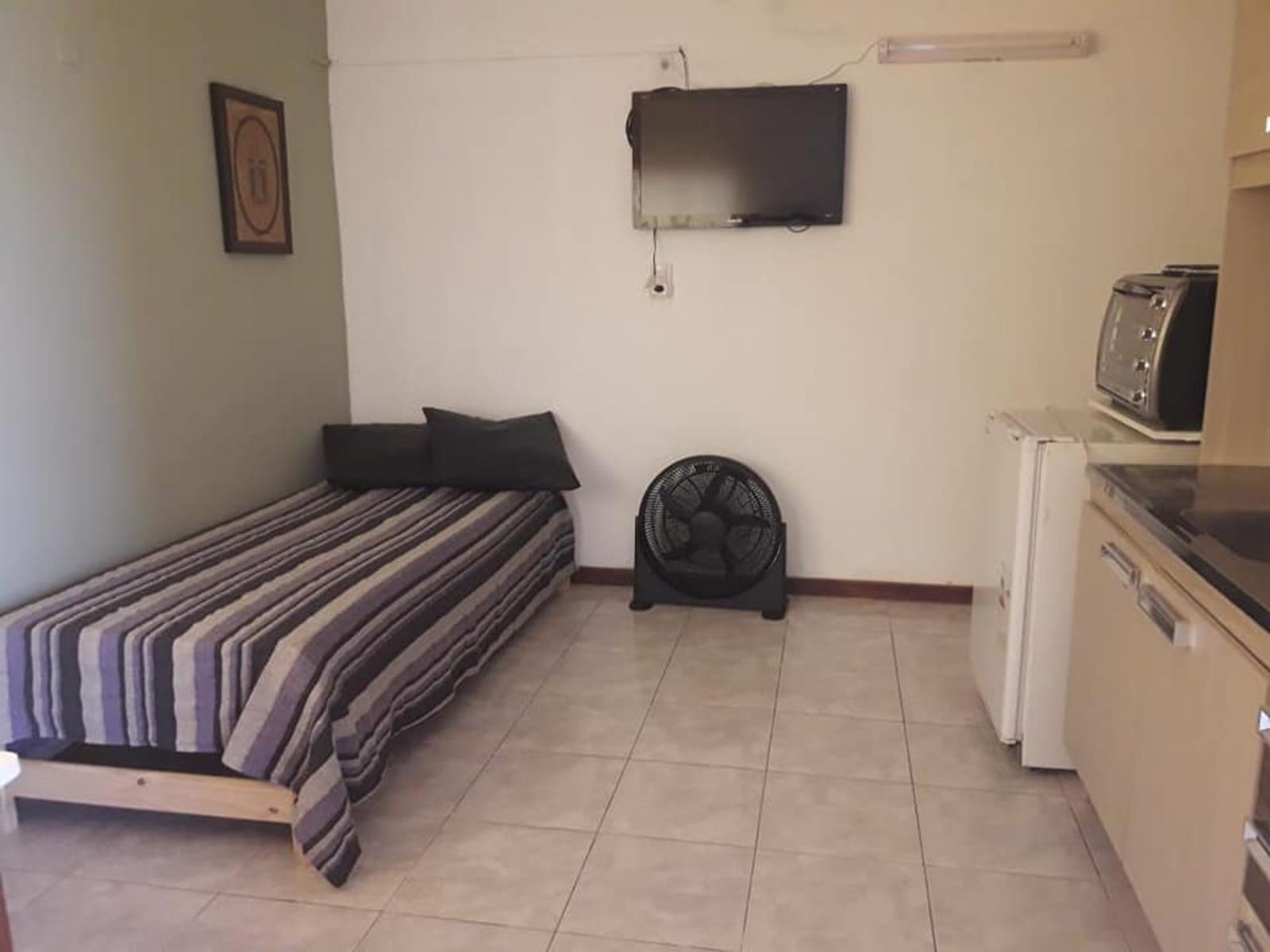 SAN MARTIN  343 · Monte Hermoso — foto 8