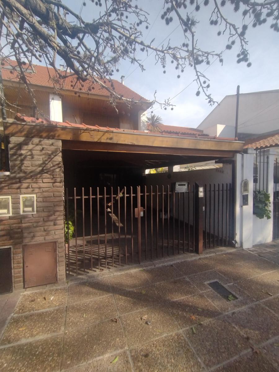 Se Vende Muy Lindo Duplex de 4 Ambientes en Florida Oeste. Excelente Zona.
