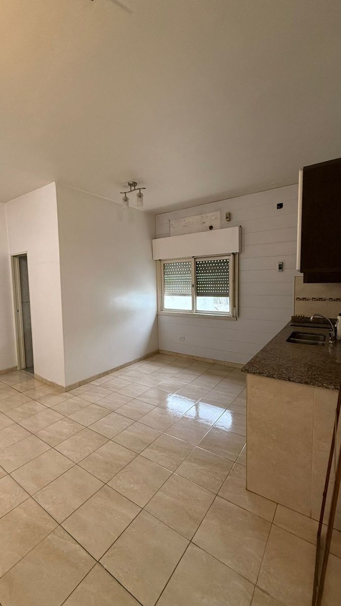 AVENIDA VERGARA 1531 · Hurlingham — foto 4