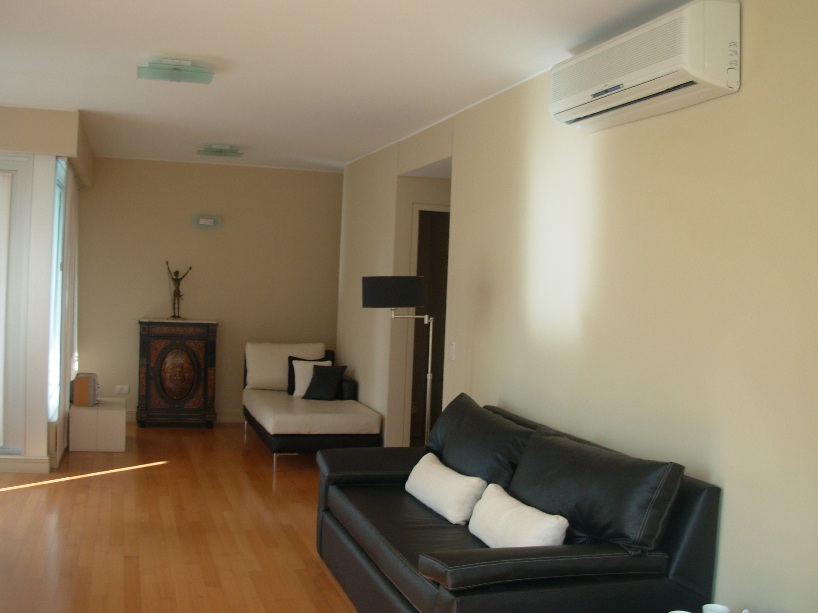 Azucena Villaflor 450 · Puerto Madero — foto 3
