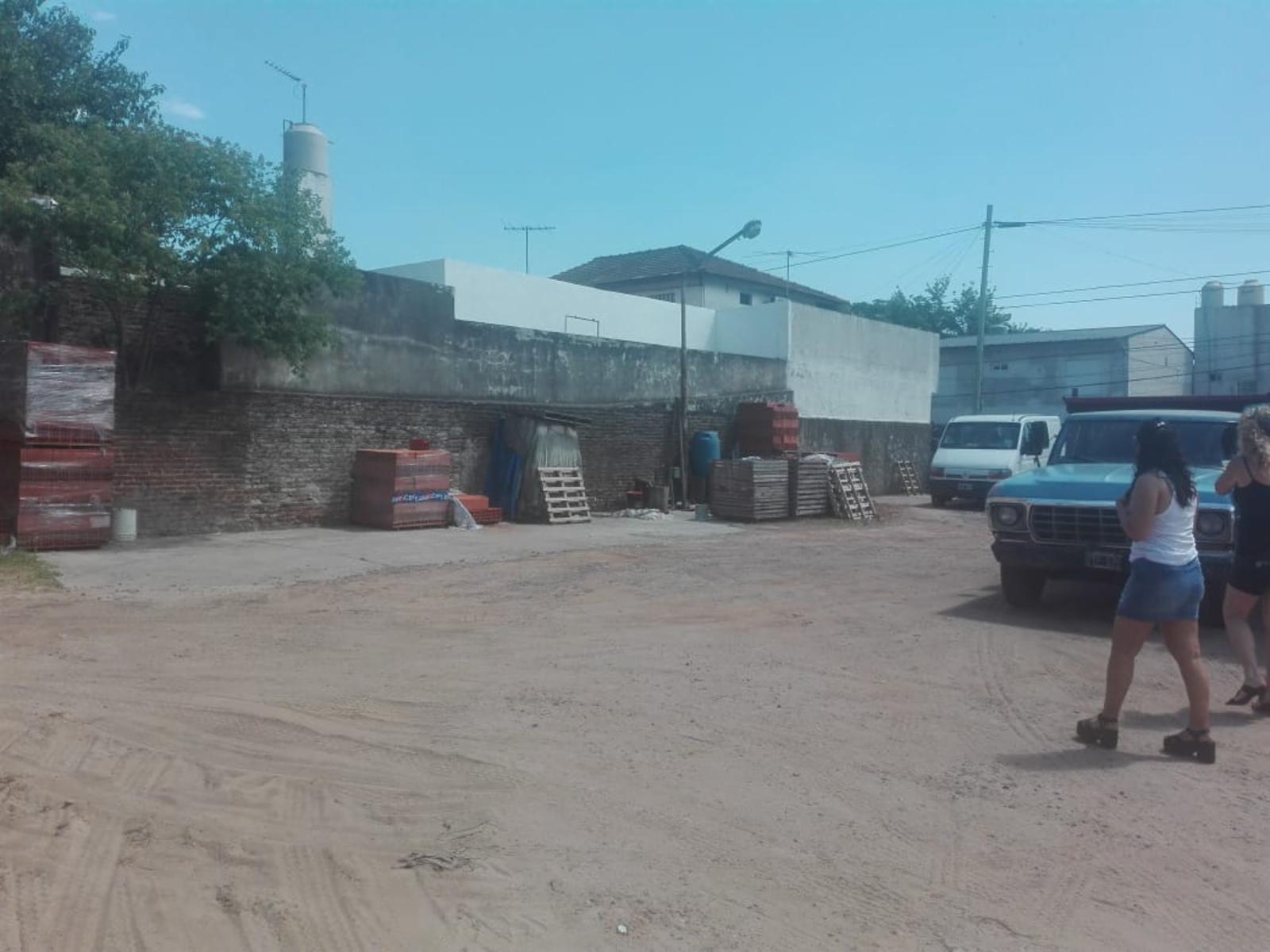 Bustamante y Guevara · Hurlingham — foto 8