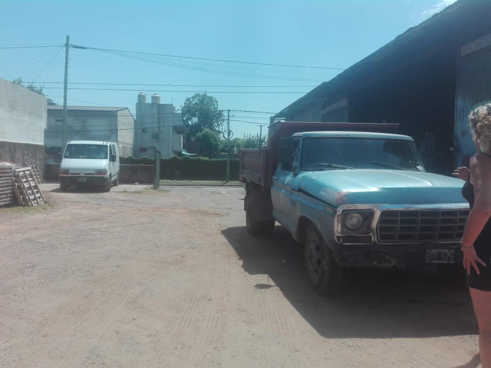 Bustamante y Guevara · Hurlingham — foto 10