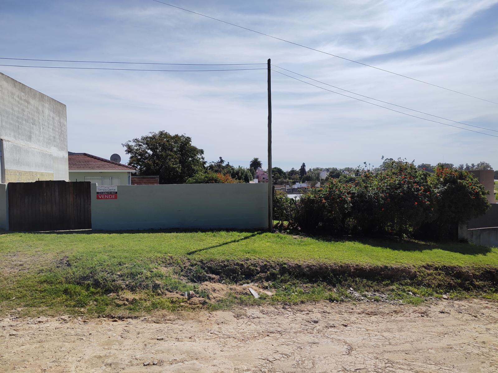 VENDO CHALET (CALLE 55 C/32) NECOCHEA · Necochea — foto 20