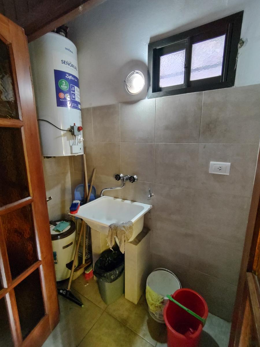 VENDO CHALET (CALLE 55 C/32) NECOCHEA · Necochea — foto 3
