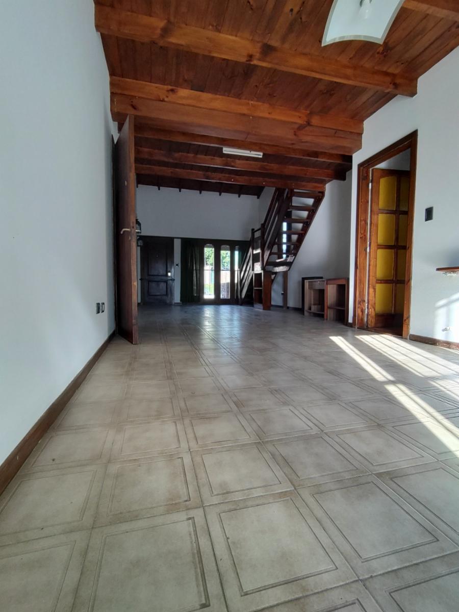 VENDO CHALET (CALLE 55 C/32) NECOCHEA · Necochea — foto 22