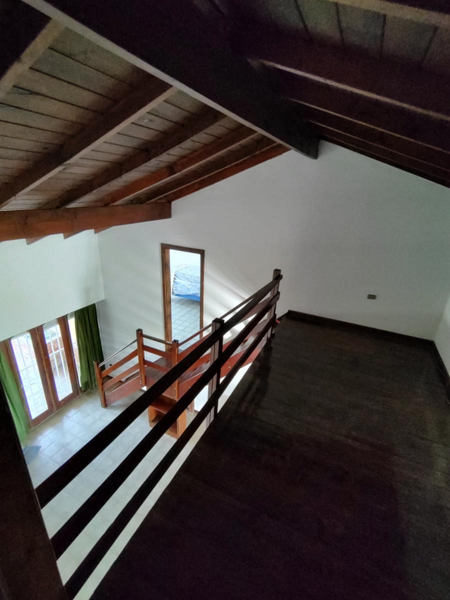 VENDO CHALET (CALLE 55 C/32) NECOCHEA · Necochea — foto 32