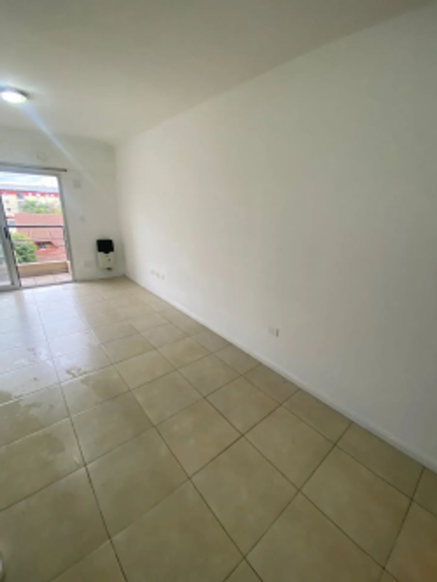 YATAY 857 · Morón — foto 11
