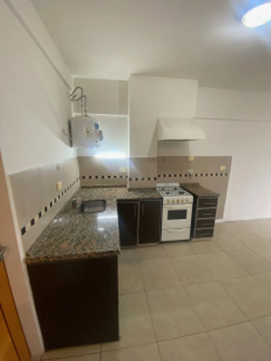 YATAY 857 · Morón — foto 12