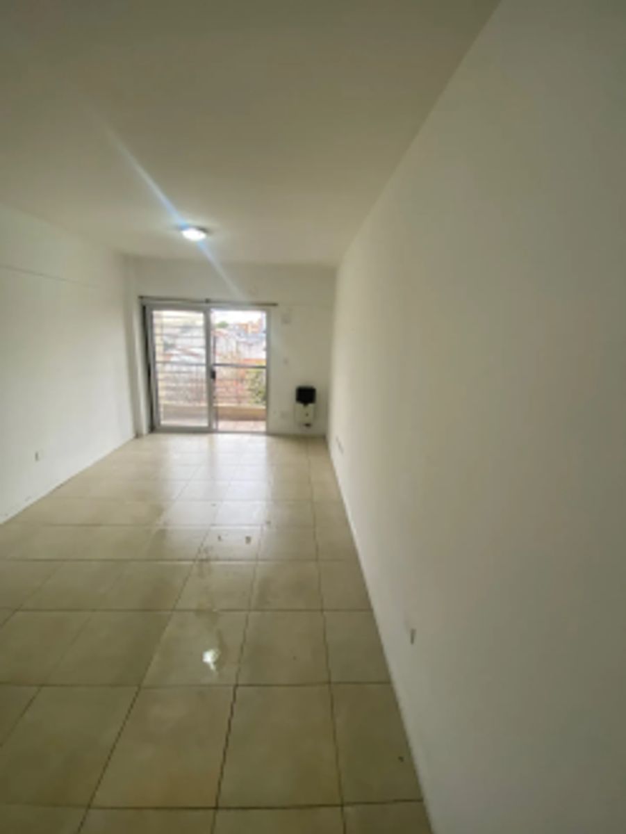 YATAY 857 · Morón — foto 10